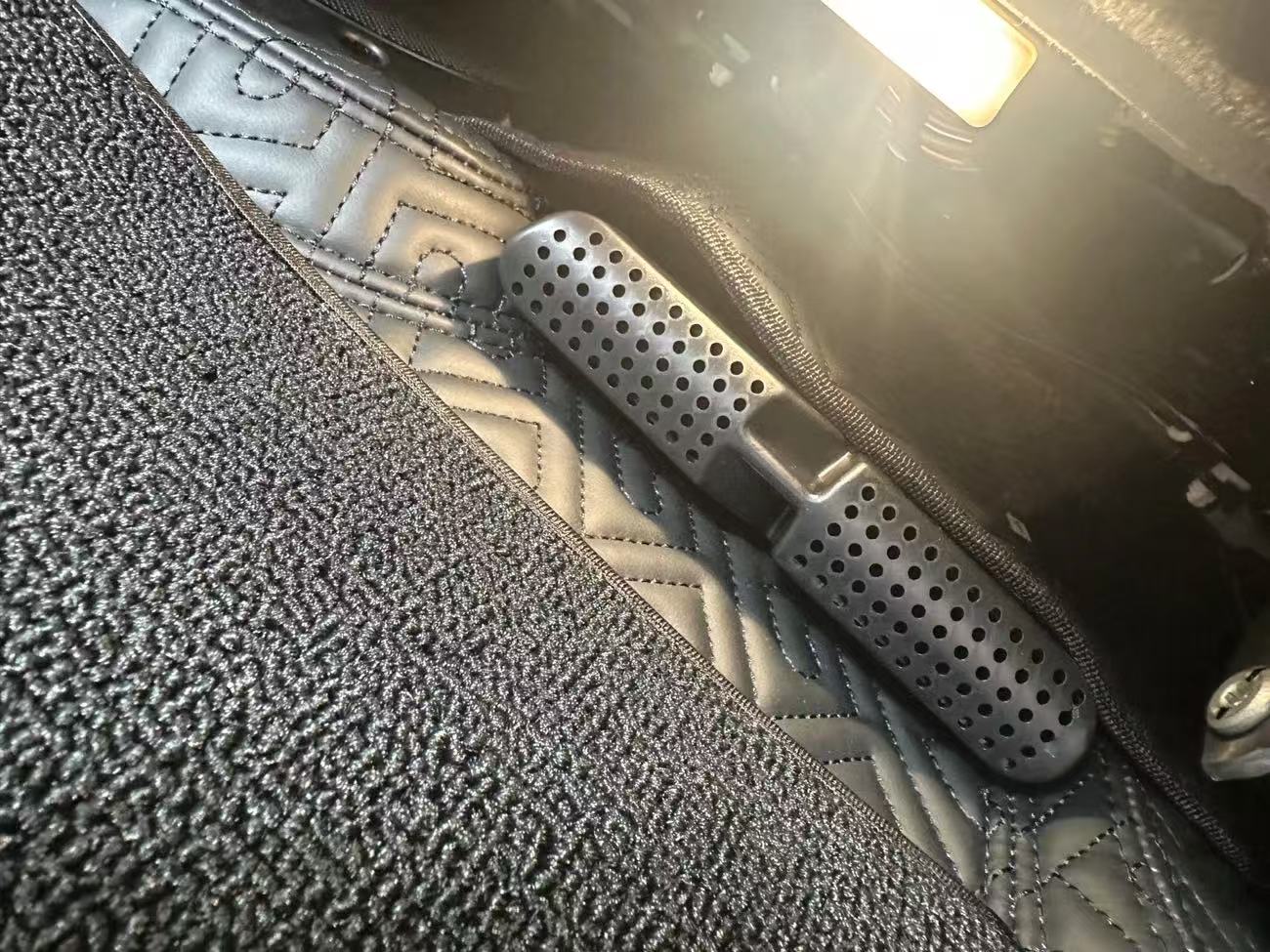 Car Air Vent Cover Grille For  - Car Seat Cover 评论和价格